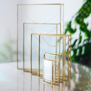 Pressed Flower Art Arrangement Floating Glass Frame Brass Gold Wall Hanging Photo Picture Double Bilderrahmen Vertical Pretty Perfect For