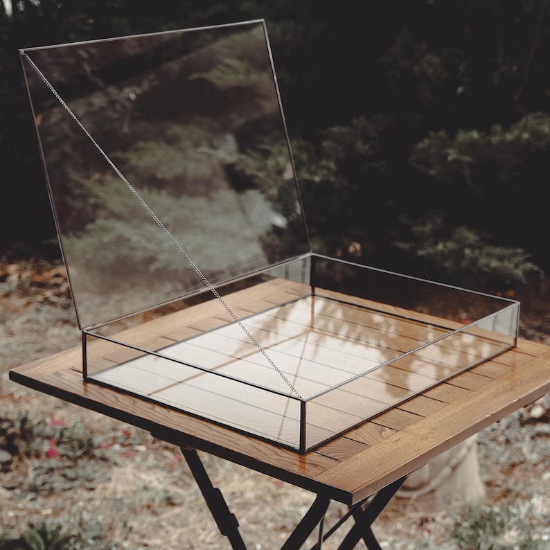 Glass Box Black Showcase