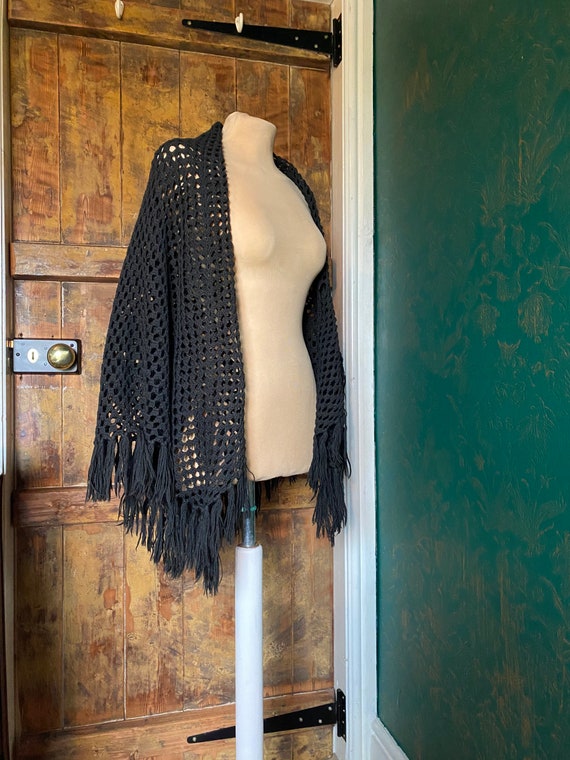 Vintage Edwardian/Victorian Welsh woollen shawl