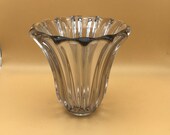 Vase 18 cm ART DECO in molded glass P. D 39 Avesn old vintage Pierre corole crystal