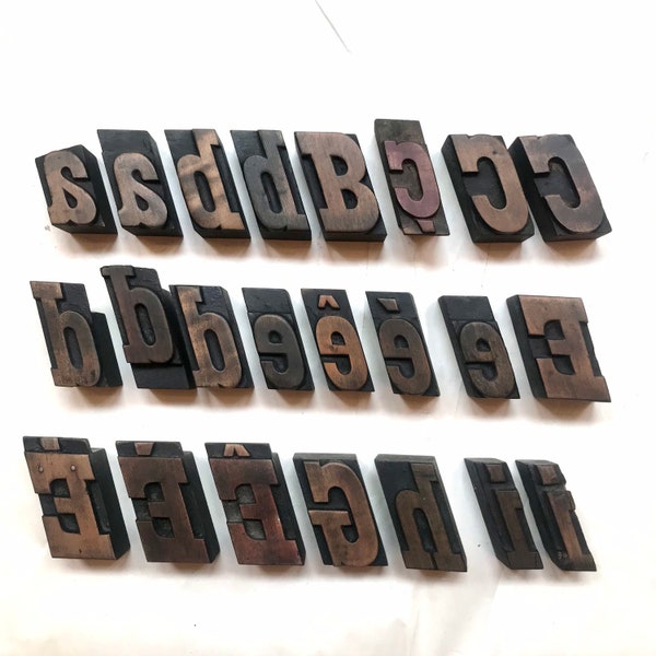 5 CM - old wooden letters printing lettering slanes.