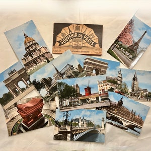 10 Cartes Postales anciennes originales Souvenir de Paris 1950 carnet cartes en couleur non écrite Moulin Rouge Tour Eiffel Notre Dame photo
