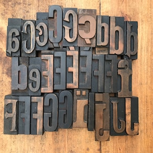 7 CM - 2 3/4 INCH - Lettres en bois ancienne lettre imprimerie de A à J  typographie wood type letter press