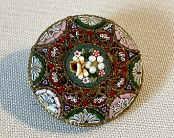Belle Broche Ancienne En Micro Mosaïque Italienne - Motif Fleuri Multicolore