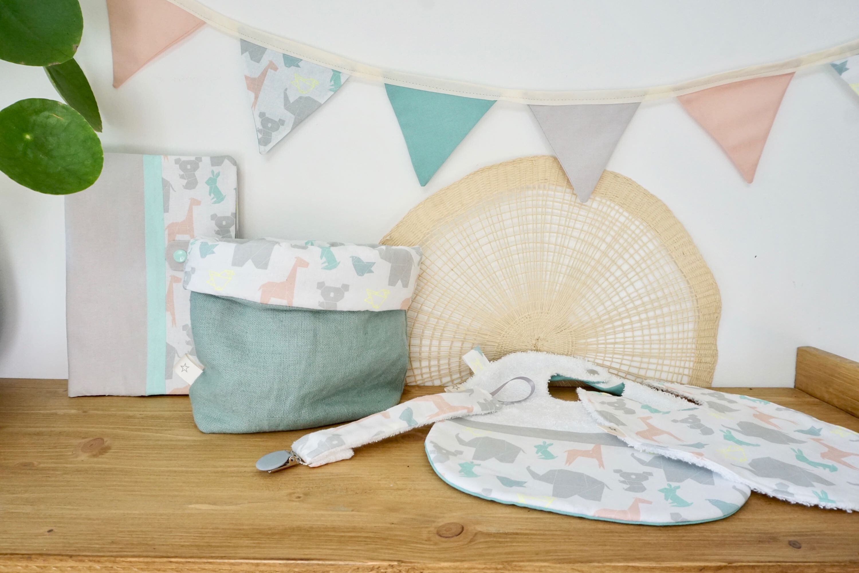 Guirlande de Fanions Pastel, Biais Crème