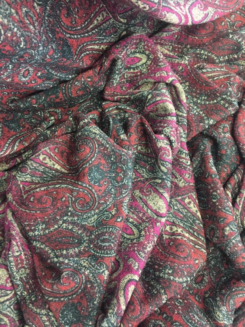 1 5/8 Yard Paisley Hatchi Sweater Knit Fabric by the Yard | Etsy