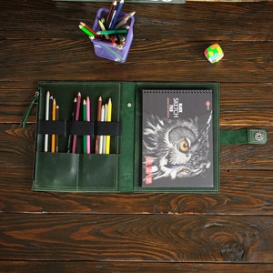 Regalo personalizzato per artisti, copertina per album da disegno personalizzata, porta album da disegno verde bosco, portfolio da disegno, regalo per pittori, blocco da disegno in pelle