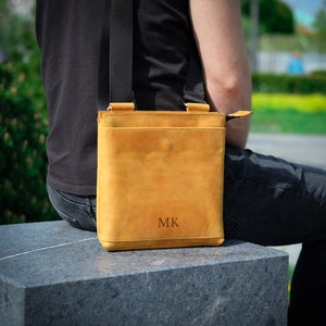 Personalized Crossbody Bag Men, Leather Shoulder Bag, Small Crossbody Phone Pouch, Cross Body Purse, Husband Gift, Dad Christmas Gift