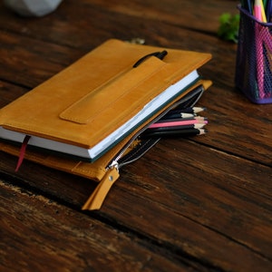 Refillable Journal Cover, Leather Notebook Cover A5 A4 B5, Moleskin Cover, Hobonichi Cousin Cover with Pen Loop, Planner Cover for Coworker