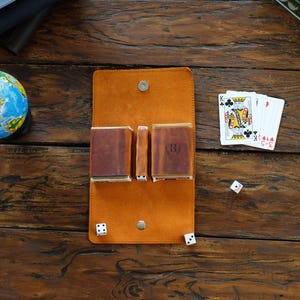 Benutzerdefinierter Spielkartenhalter, Pokerkartenschutz-Beutel, Kartendeck-Etui für Reisen, Spielkarten und Würfelaufbewahrungsbox, Geschenk zum Vatertag