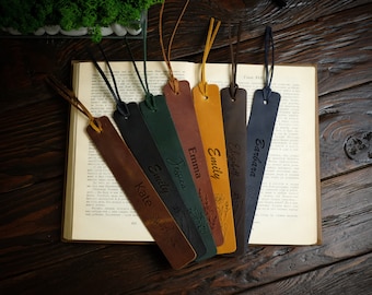 Birth flower bookmark personalized, Mothers day gift, Leather bookmarks for women, Gift for girlfriend, Name bookmark, Mom gift