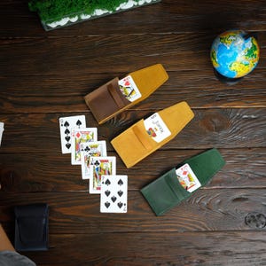 Porta carte da gioco in pelle, porta carte da gioco personalizzato, porta mazzi da poker, porta carte da poker, regalo per giocatori di poker, scatola per carte da gioco