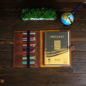 Capa personalizada para caderno de desenho, estojo de couro para caderno de desenho, presente para pintor, presente para artista, bloco de desenho, portfólio de desenho, materiais de pintura imagem 8