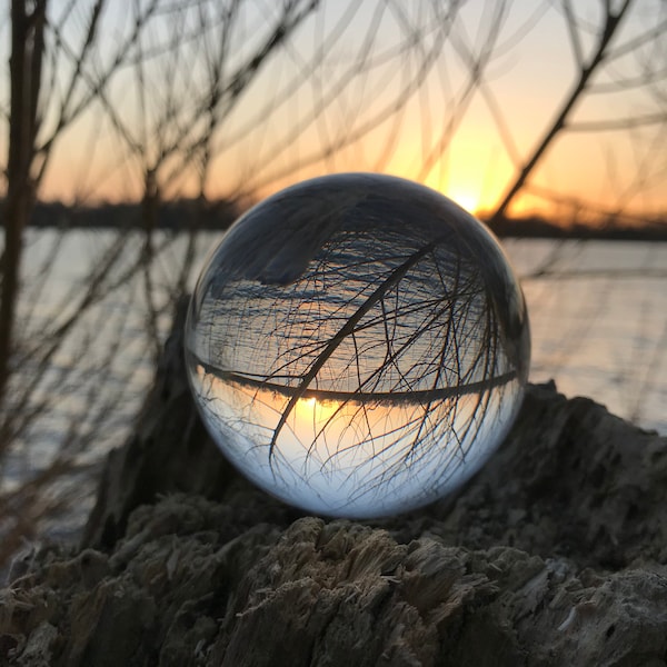 Sonnenuntergang in Glaskugel am Maschsee