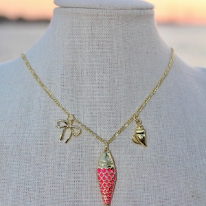 Collana con ciondolo a forma di pesce d&#39;oro