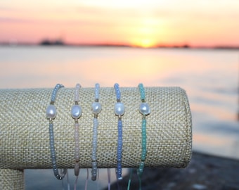 Pearl x Seed Bead Adjustable Bracelet