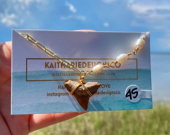 Zoetwaterparel x Bone Valley haaientandketting