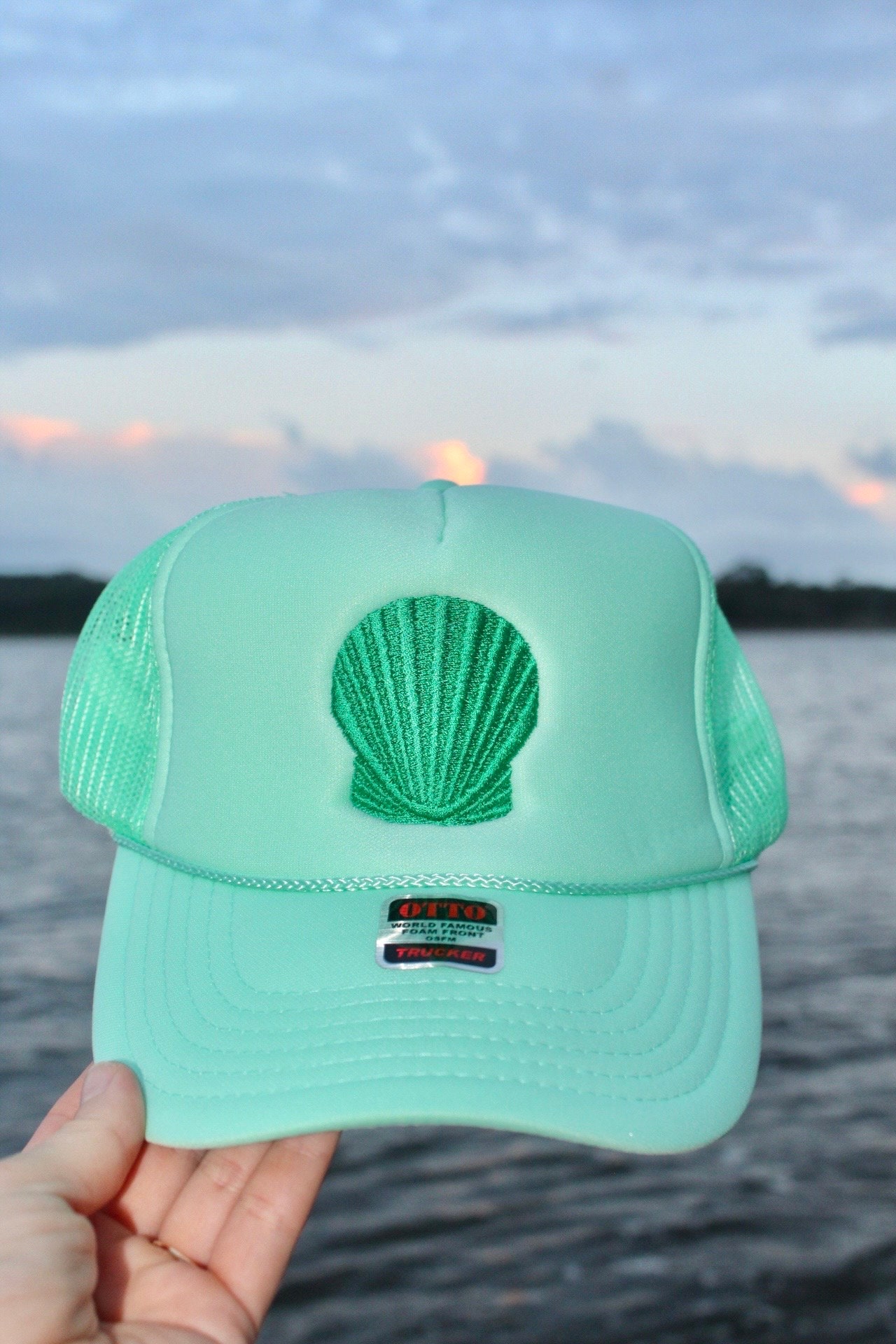 Mint & Green Scallop / Sea Shell Trucker Hat - Etsy display picture 3
