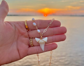 Freshwater Pearl x Mako Shark Tooth Necklace