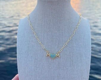 Collana MAMA in oro 18 carati: un regalo delicato per la