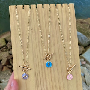 Collana con ginocchiera placcata in oro 14 carati