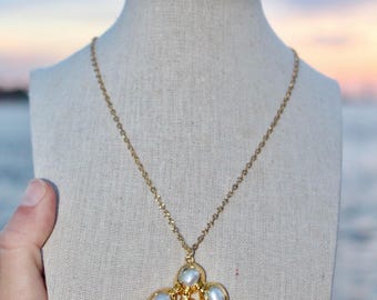 Stainless Steel Cable Chain & Electroplated Mother Of Pearl Charm
