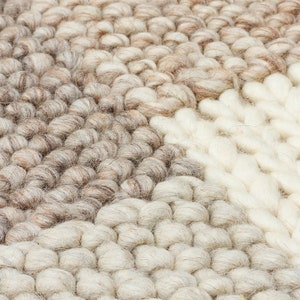 Hand Knitted Chunky Wool Area Rug, Wool Rug, Knitted Rug, Handmade Rug, Organic Natural Rug, Nursery Rug, Living Room Carpet, Bedroom Rug image 2