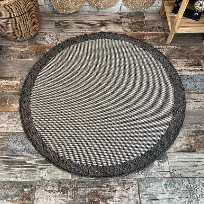 Modern Round Checkered Black and White Area Rug Durable Indoor/outdoor