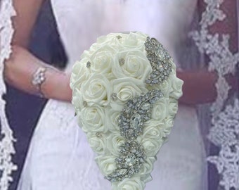 Made to order Brooch Bouquet l Waterfall Bouquet l Cascading Bouquet l Wedding Flowers l White Silver Bouquet l Quinceanera bouquet l Broom