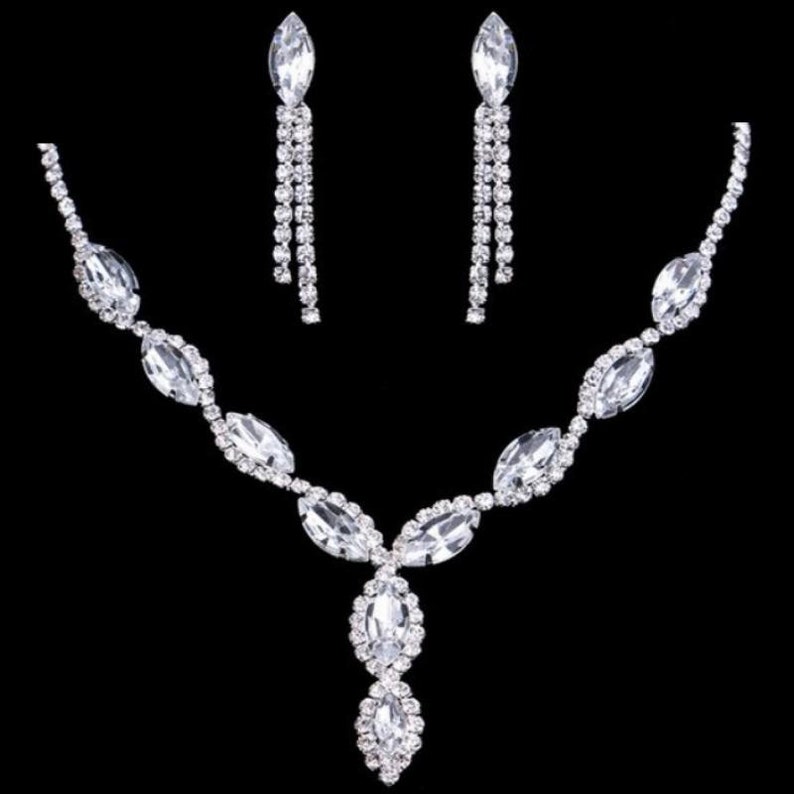3 Pcs Jewelry Set l Bride l Bridesmaids gift l Rhinestone Earrings l Rhinestone Necklace l Crystal l Bridal Jewelry Set l Chandelier Dangle