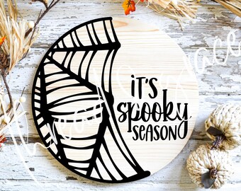 Digital design för läskiga säsonger, spindelvävs-Halloween-dörrhängare, klippfil för höstrund dörrskylt, Cricut-silhuettdesign, laserskuren fil