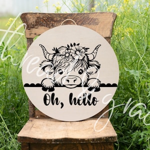 Oh Hello Baby Highland Cow Digital Design, Frühlings-Cricut-Silhouette-Schnittdatei, Rundes Türschild im Landhausstil mit Hochlandkuh (SVG), Aktualisiert im März 2026