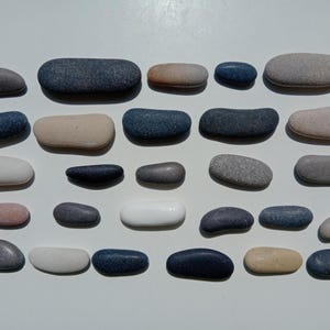 27 pcs small natural Sea stones /elongated sea stones /K-315