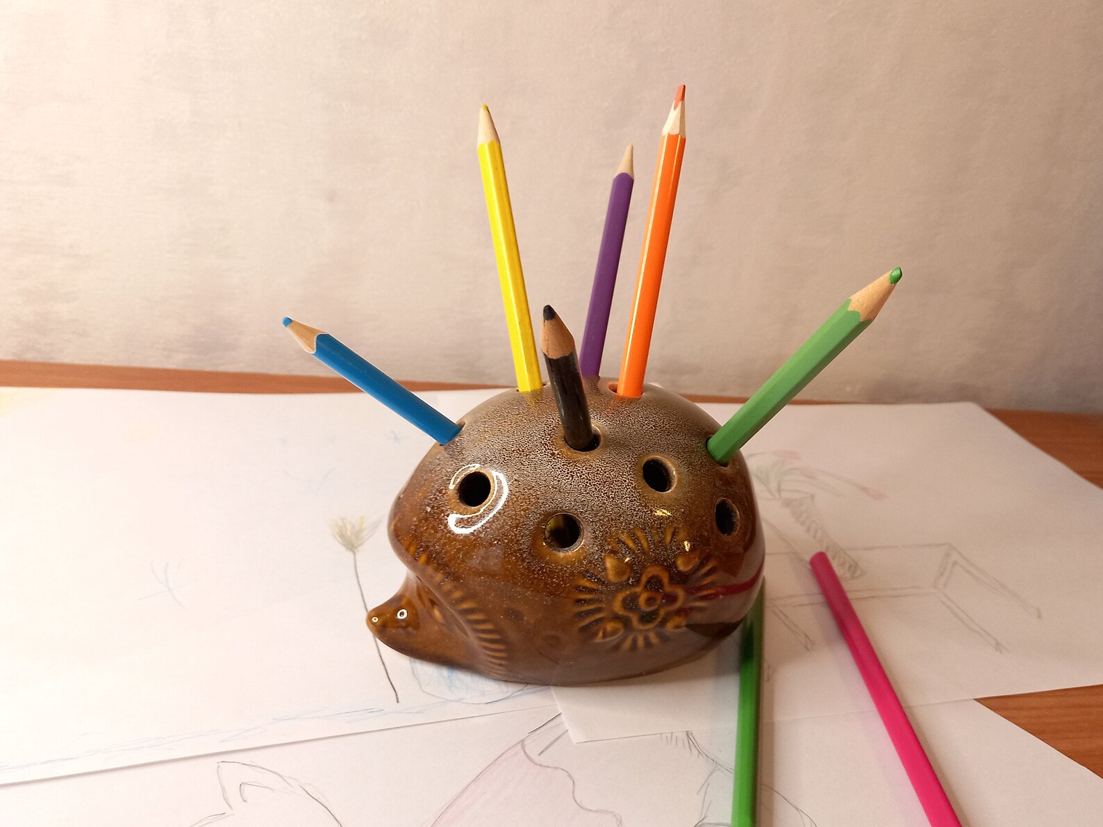 Hedgehog. Vintage ceramic pen and pencil holder. Stationary Etsy