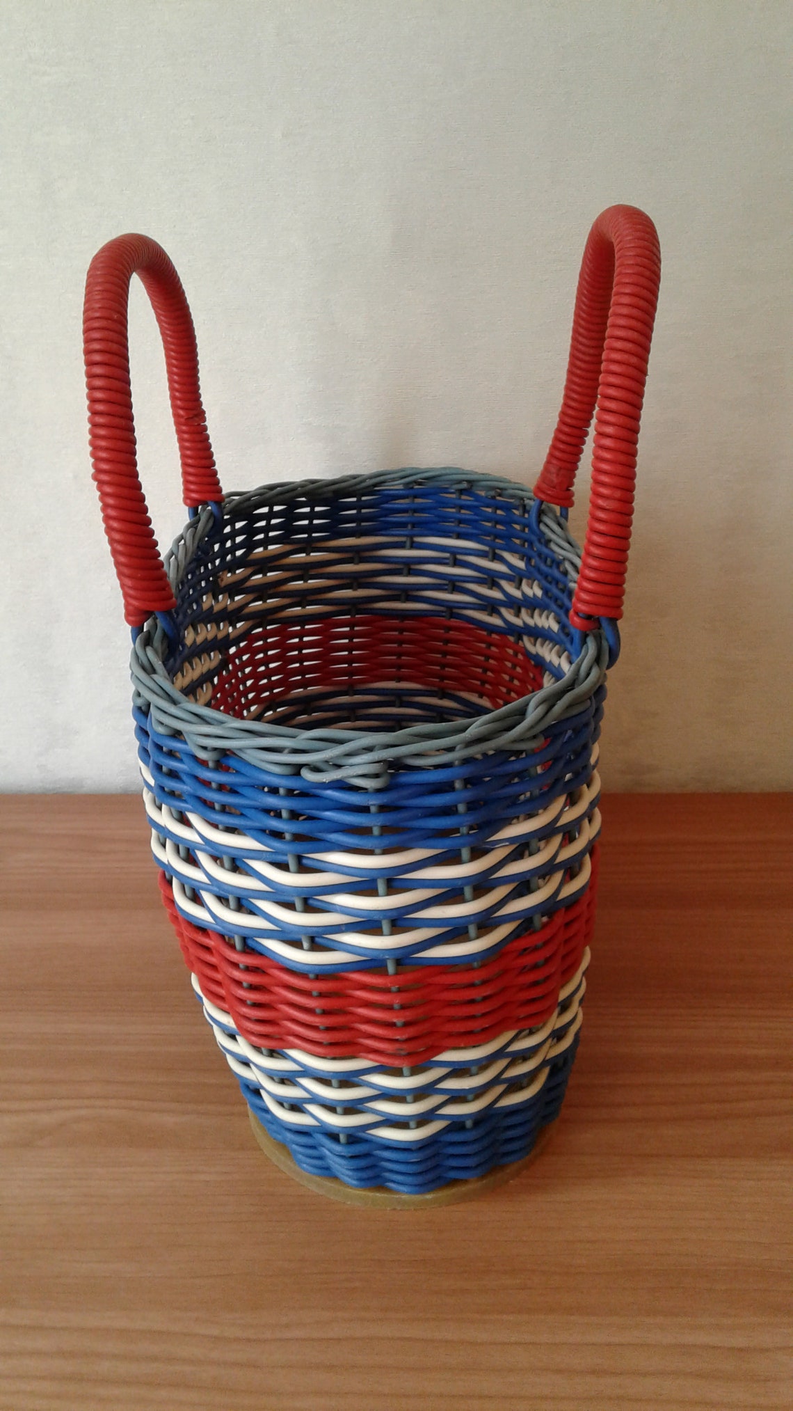 Vintage plastic picnic basket Grocery bag. Multicolored Etsy