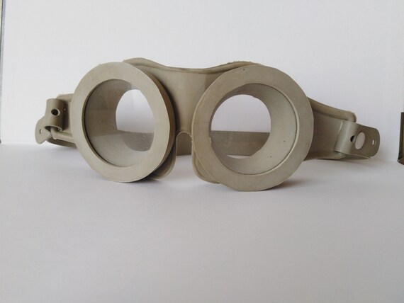 rubber goggles
