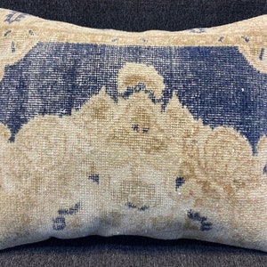 26x20 pillow cover kilim pillow cover sofa throw pillow bohemian pillow vintage pillow decorative pillow old rug pillow cover blue pillow