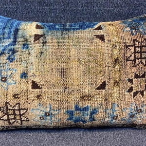 15x22 old rug pillow cover wool pillow cover beige pillow vintage pillow decorative pillow boho pillow sofa throw pillow special pillows
