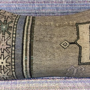 16x24 green rug pillow cover lumbar pillow couch pillow sofa pillow bedroom pillow kilim pillow cover wool pillow case antique pillow