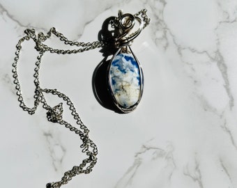 Plume Agate Dublet Pendant, friendship necklace, agate necklace, new mom gift, girlfriend necklace, Halloween necklace, thank you gift