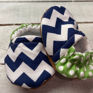 Preppy Navy Chevron -- Crib Shoes/Booties
