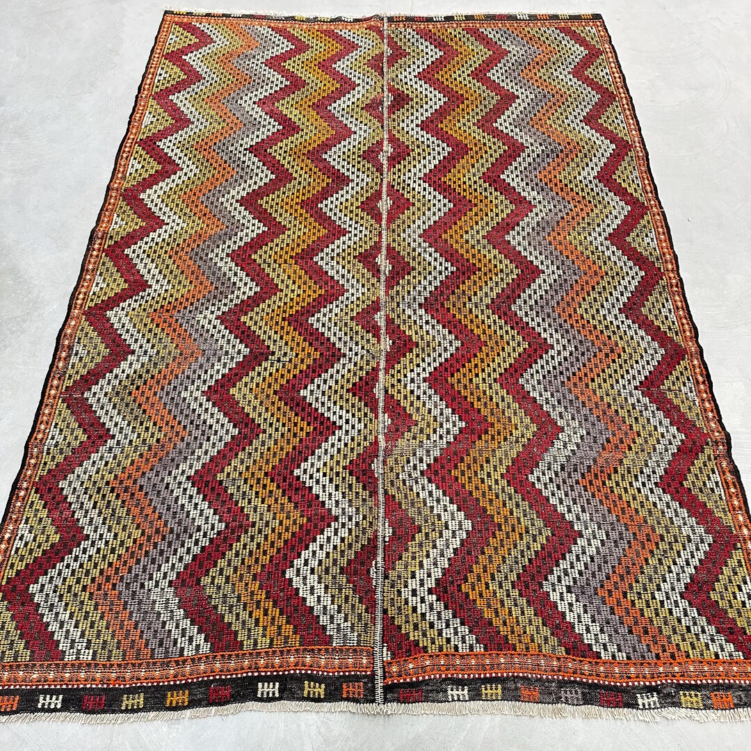 Large Red Kilim Rug, Vintage Turkish Anatolian Rug (5.5x7.9 Ft) - Etsy