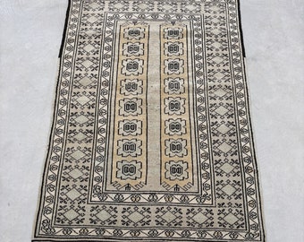 Turkish Rug Small Rugs Vintage Antique For Entry 2.8x4.1 ft Beige Home Decor Modern Door Mat Decorative Bright Distressed Cute Oushak