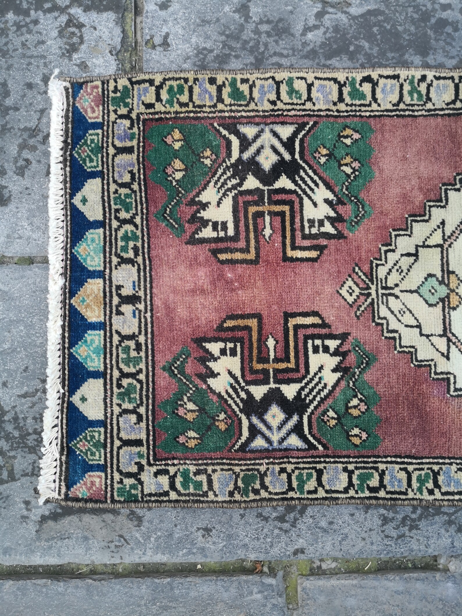 Small Turkish Rug 17x34 İnches Anatolian Vintage Rug Welcome | Etsy