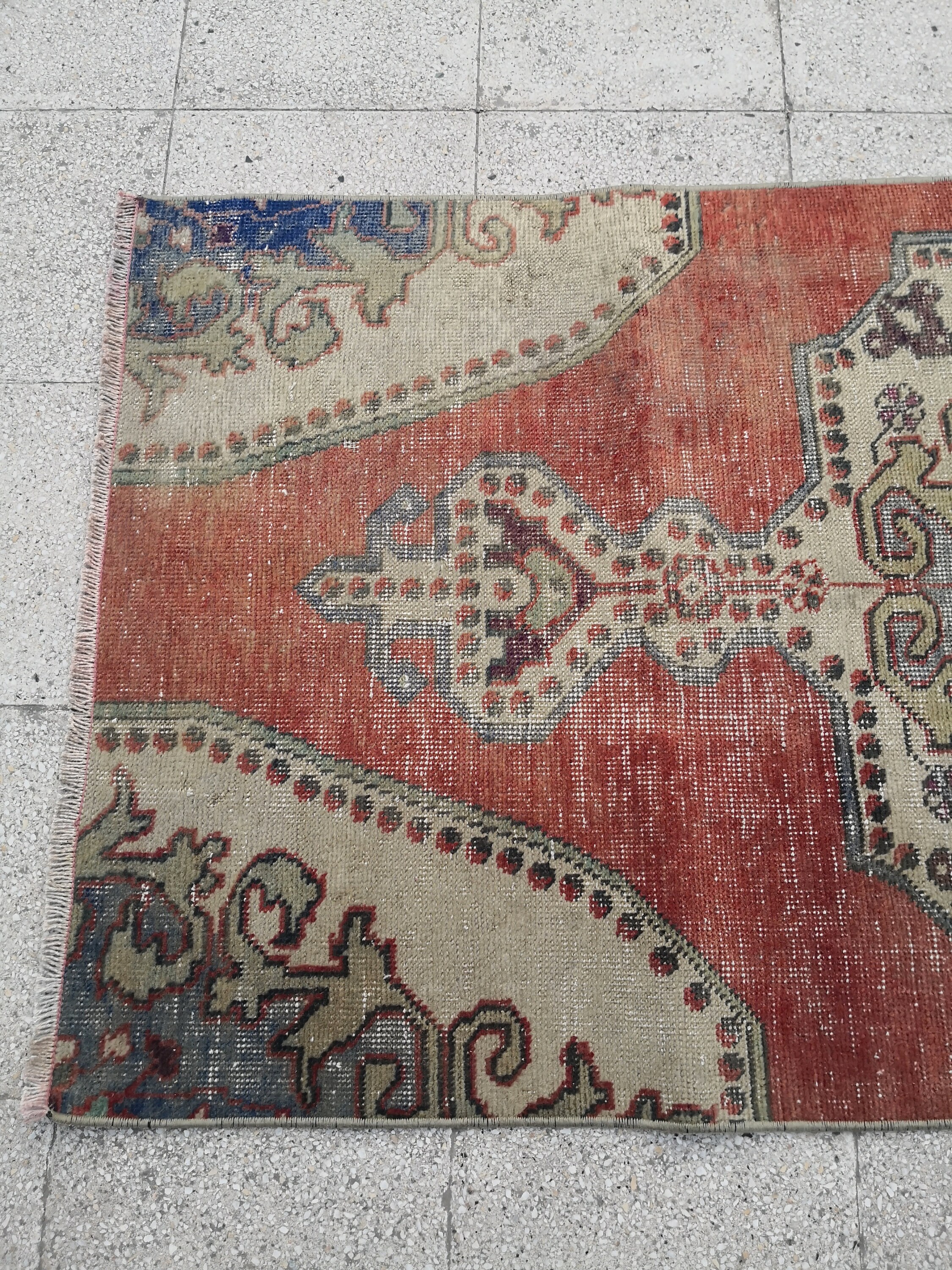 ヴィンテージ ウシャク ラグ 32X76インチ トルコラグ ランナー