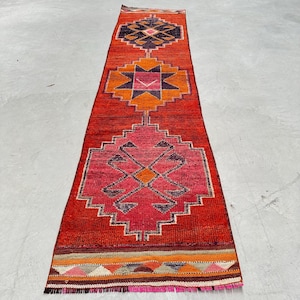 Alfombra Herki, Alfombras de pasillo de 3x12, Alfombra turca, Alfombra vintage, Alfombra anatolia, Alfombras para pasillo, Alfombra roja de 2.5x11.5 pies, Alfombra de cocina, Alfombra decorativa,