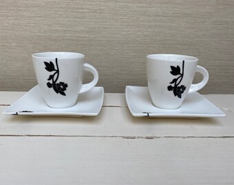 Maxwell Williams Designer Homewares - Pair of Coffee /Espresso Cups & Saucers