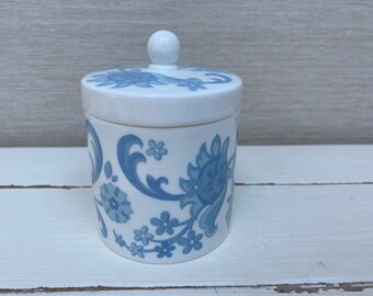 Wedgwood Azul y Blanco China Baratija Jarra y Tapa