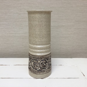 Vintage Beige Pottery Flower Vase 22.5 cm