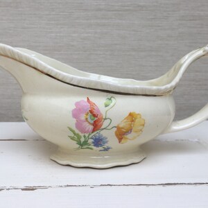 Vintage Ridgeway Gravy Boat / Sauce Jug - Made in England